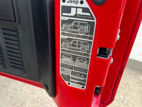 Used 2022 Jeep Wrangler Sport image 22