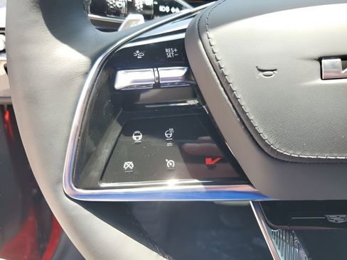 New 2026 Cadillac Lyriq V image 33