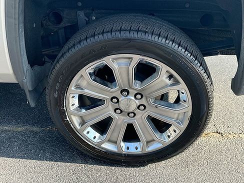 Certified 2018 GMC Sierra 1500 Denali w/ Denali Ultimate Package image 24