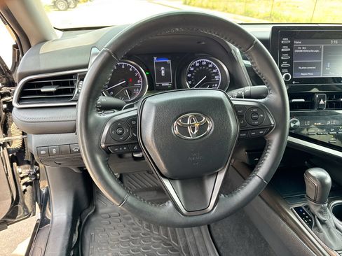 Used 2023 Toyota Camry SE w/ Convenience Package FWD image 14