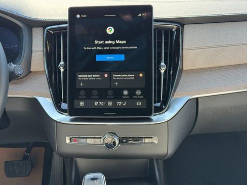 New 2026 Volvo XC90 T8 Plus w/ Protection Package Premier image 8