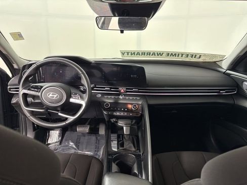 Used 2024 Hyundai Elantra SEL w/ Convenience Package FWD image 22