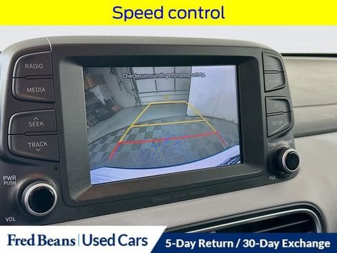 Used 2018 Hyundai Kona SEL image 17