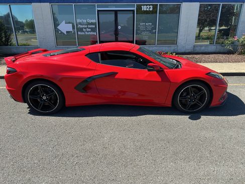 Used 2020 Chevrolet Corvette Stingray Premium Cpe w/ 3LT Preferred Equipment Group RWD image 4