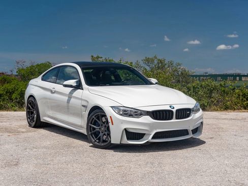 Used 2015 BMW M4 Coupe RWD image 1