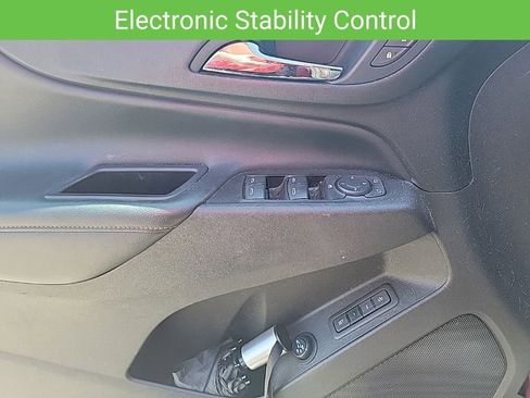 Used 2018 Chevrolet Equinox Premier FWD image 23