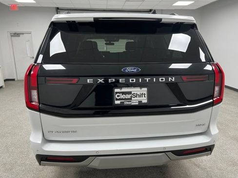 Used 2025 Ford Expedition Max Platinum image 9