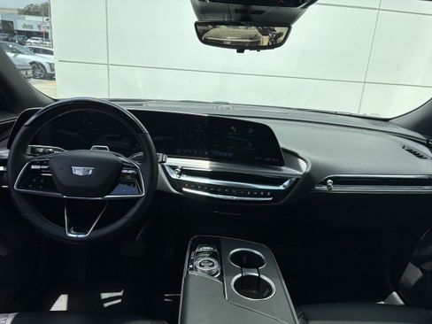 Certified 2024 Cadillac Lyriq Luxury RWD image 20