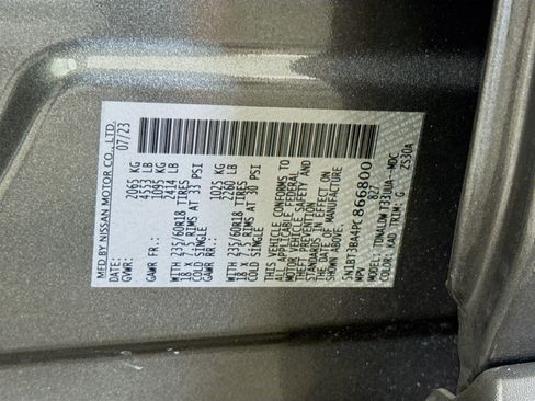 Used 2023 Nissan Rogue SV FWD image 40