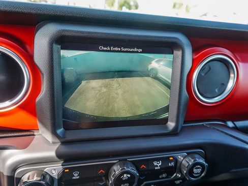 Used 2018 Jeep Wrangler Unlimited Rubicon image 23