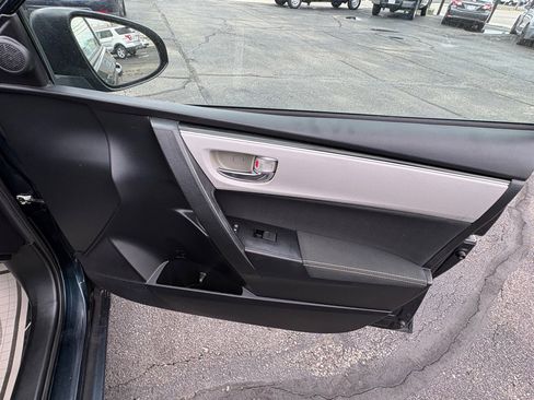 Used 2017 Toyota Corolla LE w/ Carpet Mat Package (TMS) FWD image 15