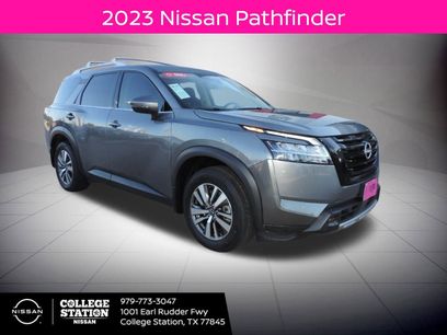 Used 2023 Nissan Pathfinder SL w/ Lighting Package (N92)