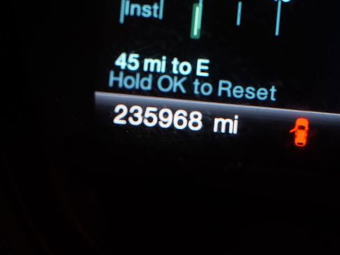 Used 2014 Ford Explorer XLT w/ Equipment Group 202A image 9