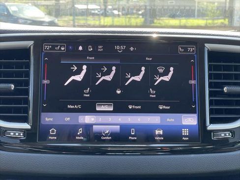 Used 2023 Chrysler Pacifica Touring-L FWD image 24