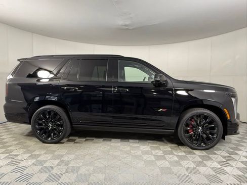 New 2026 Cadillac Escalade V w/ LPO, ONYX Package image 4