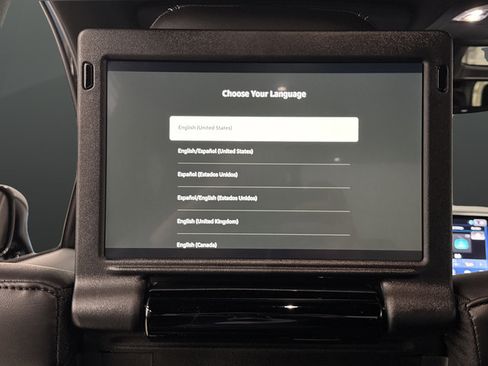 New 2026 Chrysler Pacifica Select AWD/4WD image 11