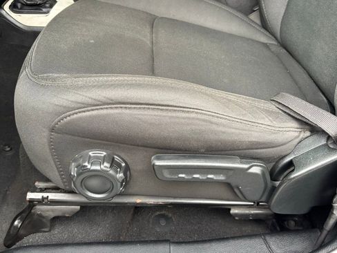 Used 2018 Jeep Wrangler Unlimited Sport image 18