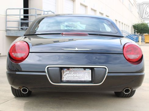 Used 2004 Ford Thunderbird RWD image 33