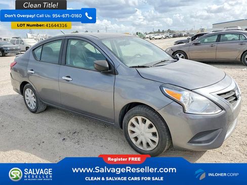 Used 2017 Nissan Versa SV FWD image 5