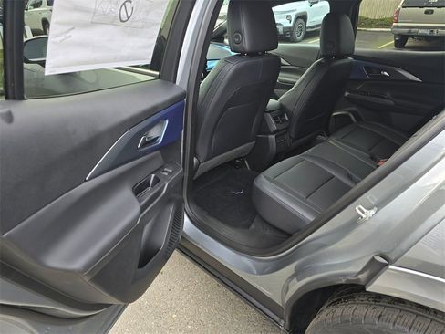 New 2026 Chevrolet Equinox EV LT image 17