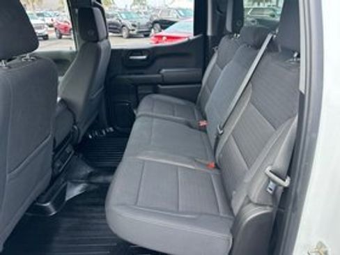 Used 2022 Chevrolet Silverado 1500 Custom image 4