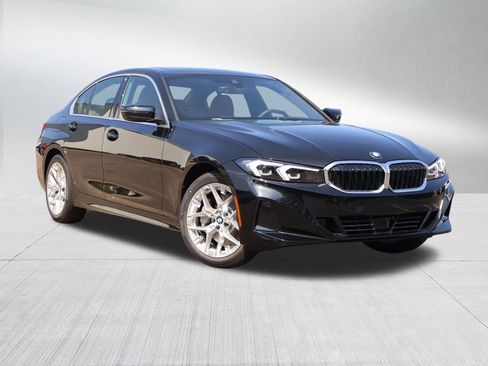 Used 2025 BMW 330i xDrive Sedan w/ Premium Package AWD/4WD image 1