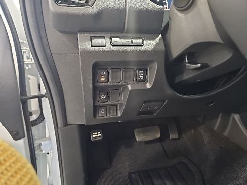 New 2026 Nissan Frontier SV AWD/4WD image 12