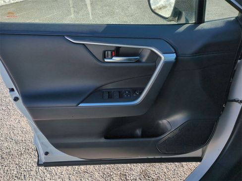 Used 2022 Toyota RAV4 XSE image 7