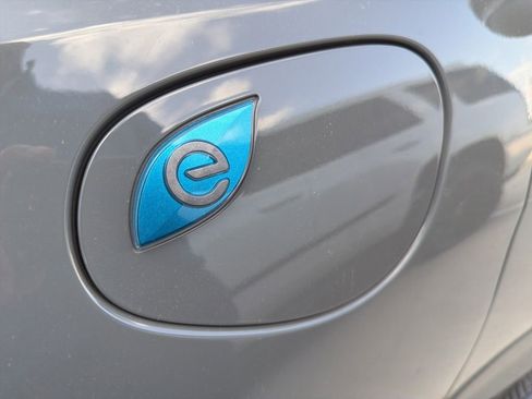 Used 2022 Chrysler Pacifica Touring-L FWD image 30