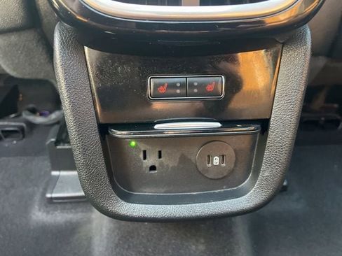 Used 2023 Lincoln Nautilus Black Label AWD/4WD image 16