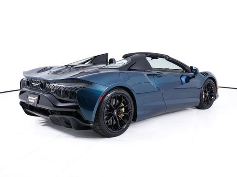 Used 2025 McLaren Artura Spider RWD image 8