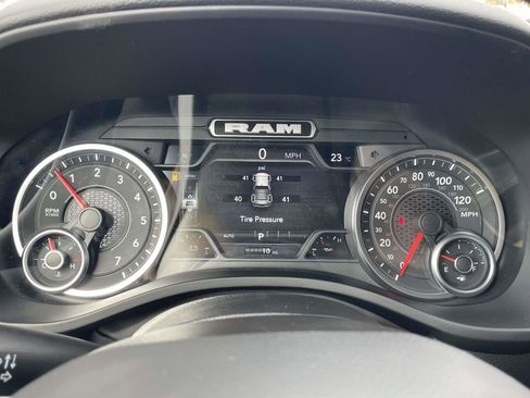 New 2026 RAM 1500 4x4 Crew Cab image 27
