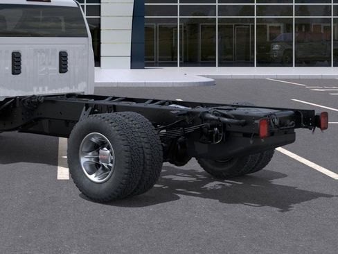 New 2026 GMC Sierra 3500 Pro w/ Convenience Package image 15