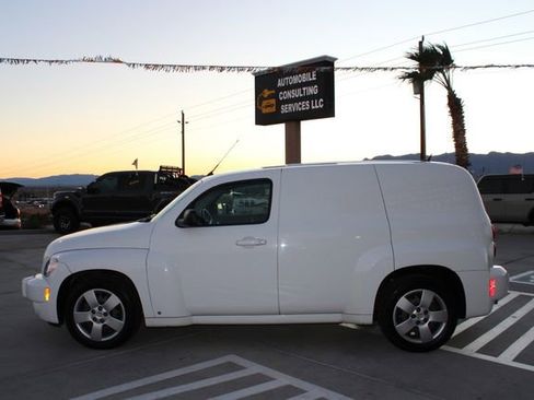 Used 2010 Chevrolet HHR LS image 4