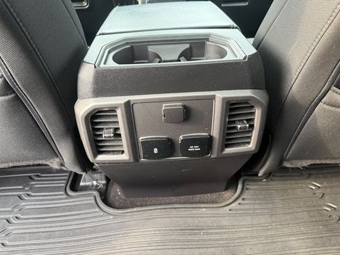 Used 2019 Ford F150 XLT w/ Equipment Group 302A Luxury AWD/4WD image 31