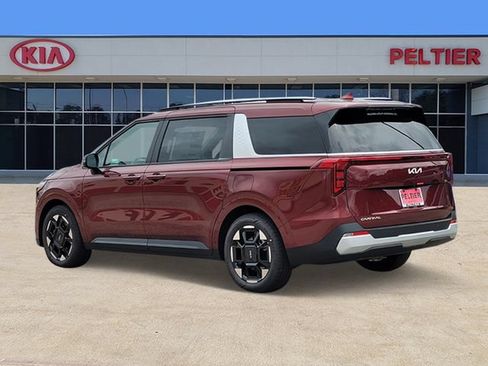 New 2026 Kia Carnival EX FWD image 3