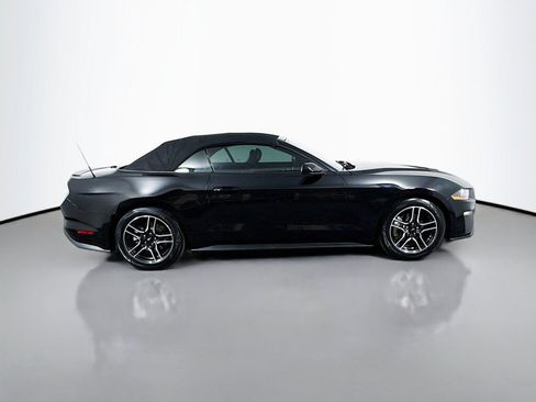 Used 2022 Ford Mustang Premium RWD image 7