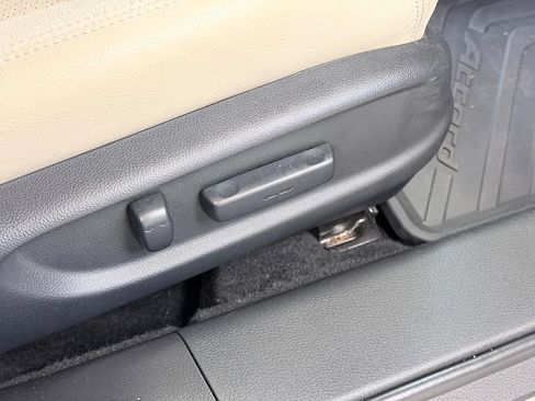 Used 2013 Honda Accord EX-L image 31