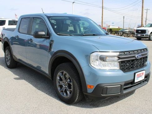 Used 2024 Ford Maverick XLT image 3