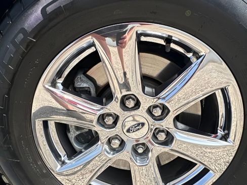 Used 2018 Ford F150 Lariat RWD image 21