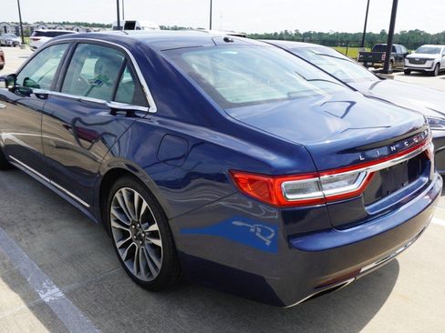 Used 2017 Lincoln Continental Select FWD image 7