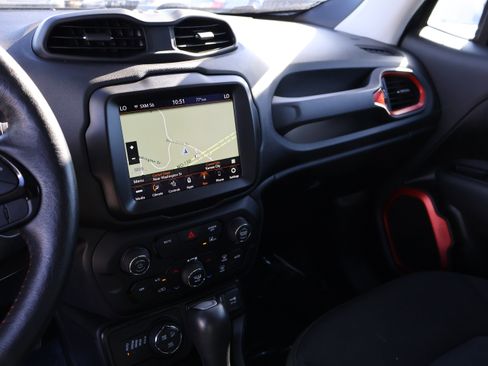 Used 2022 Jeep Renegade Trailhawk image 36