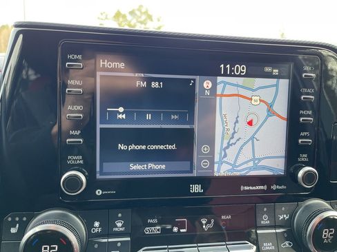 Certified 2022 Toyota Highlander XSE image 10