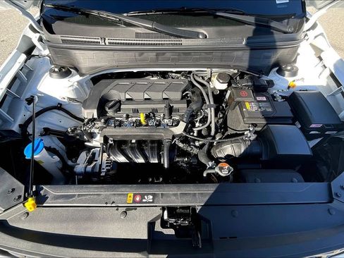 Certified 2026 Hyundai Venue SEL FWD image 12