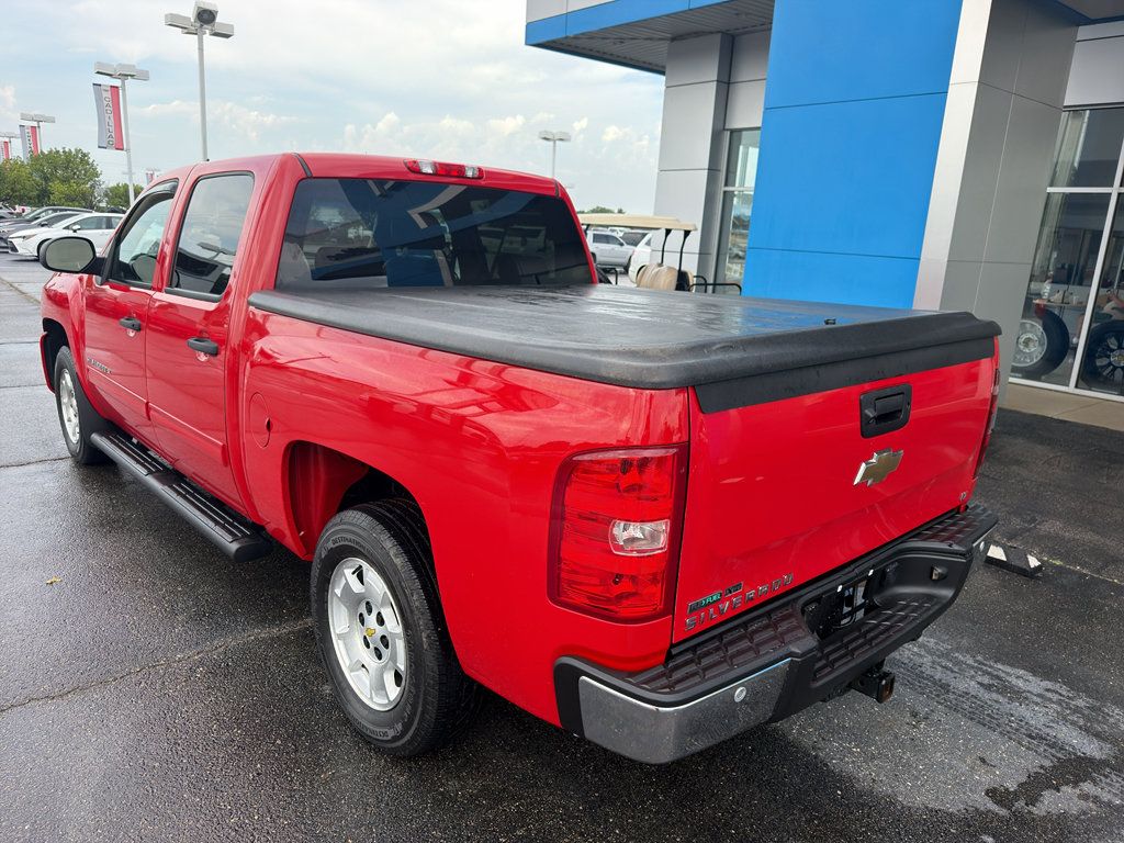 Used 2011 Chevrolet Silverado 1500 LT w/ Interior Plus Package RWD image 7