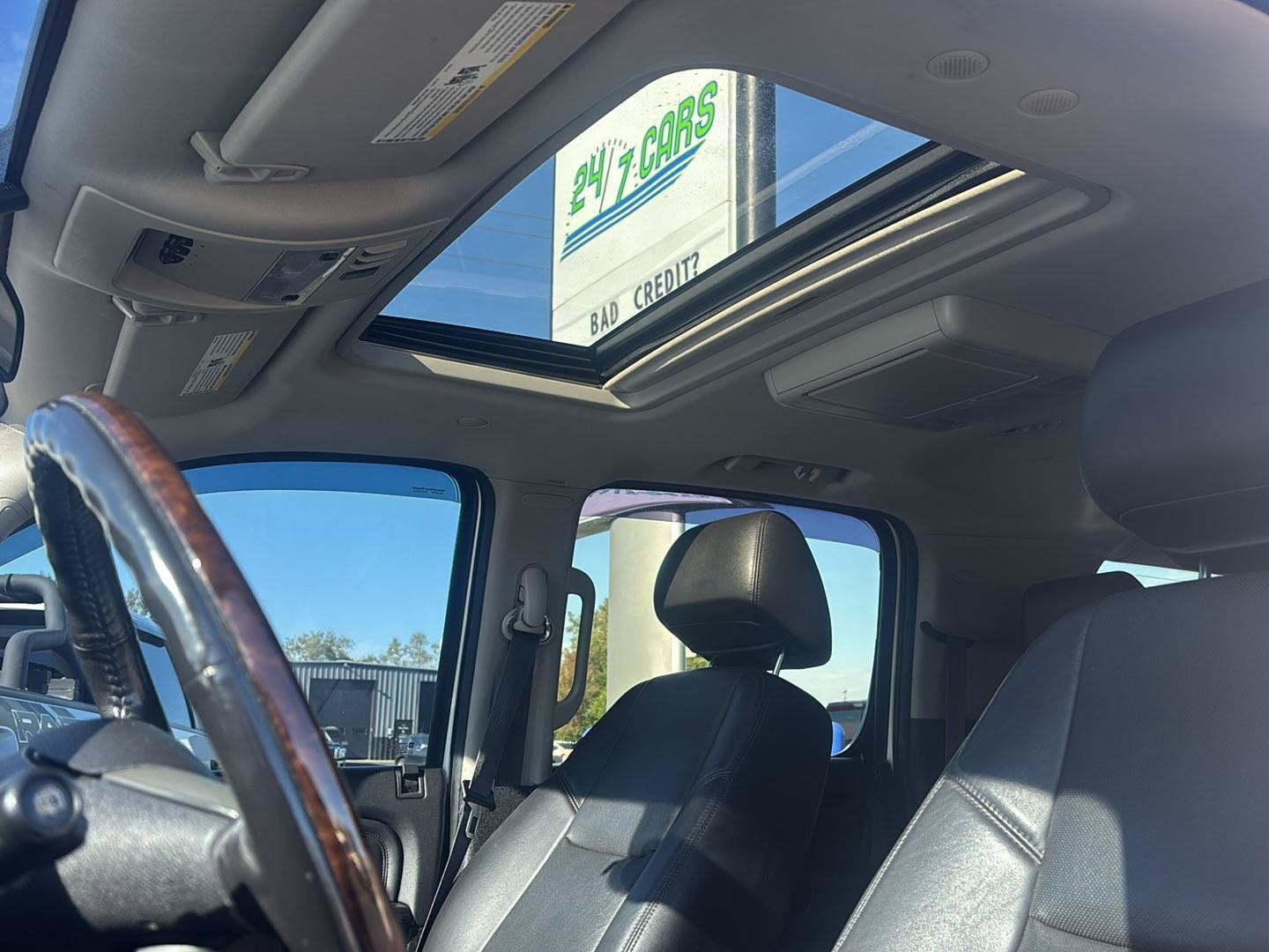 Used 2013 GMC Yukon XL Denali AWD/4WD image 12