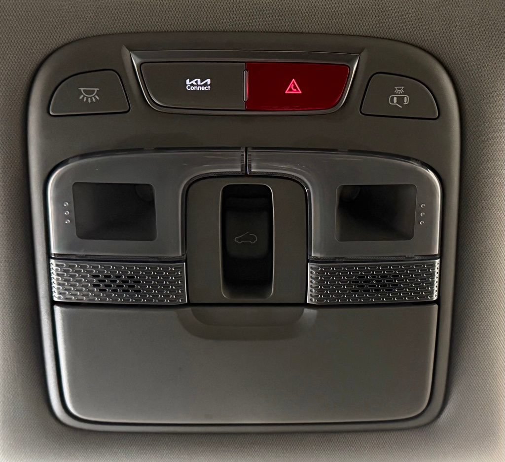 Used 2025 Kia Telluride S AWD/4WD image 27