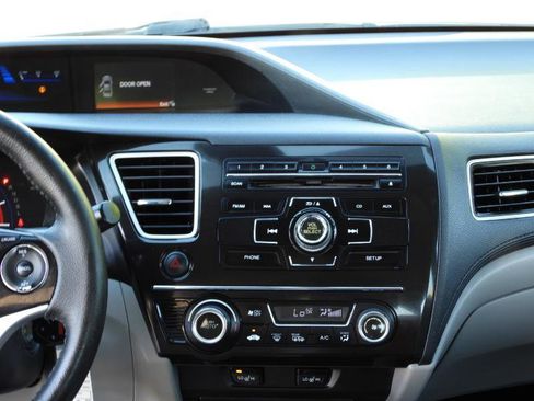 Used 2013 Honda Civic Hybrid Sedan image 39