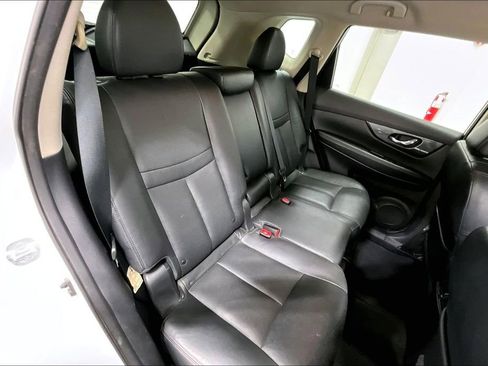 Used 2015 Nissan Rogue SL FWD image 31