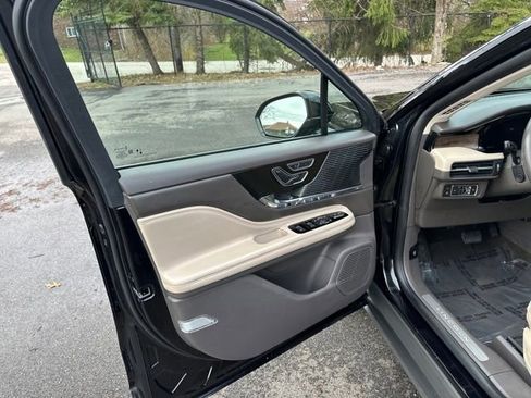 Certified 2022 Lincoln Corsair Grand Touring image 30